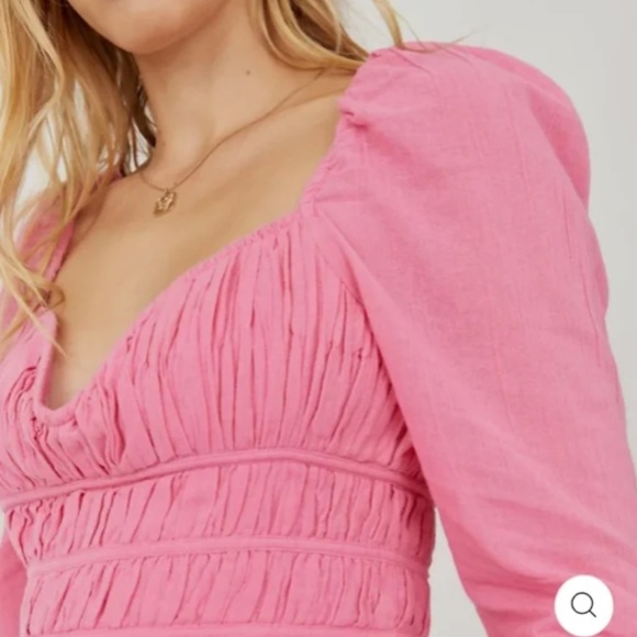 Free People NWT Chloe Top Pull Sleeve Cropped Top - Aurora Pink - Size Medium - Picture 3 of 16